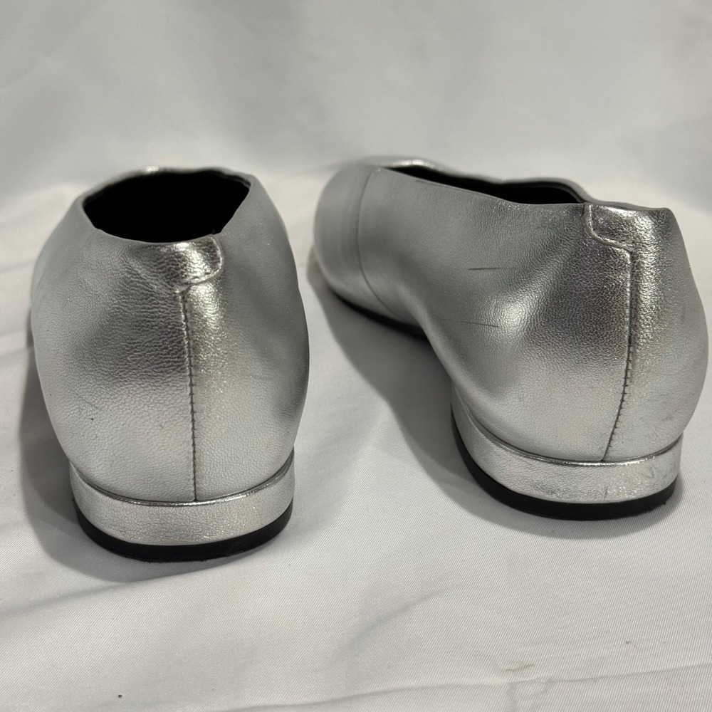 Marc Fisher LTD Gunner Flats Metallic Silver Leather Pointed Toe Slip On Size 8 - Picture 7 of 13